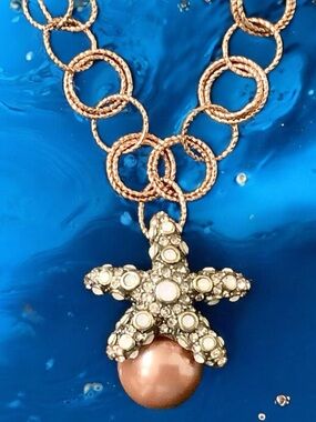 Heidi Daus inspired Gold-Tone Starfish Pendant Necklace with  Pearl Accent